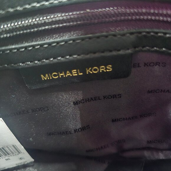 Michael Kors Ginny Firework Medium Camera Bag - Picture 10 of 13